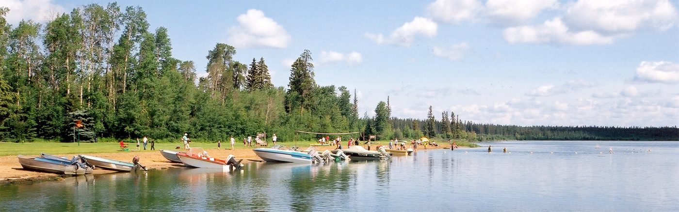 Cross Lake Provincial Park beach