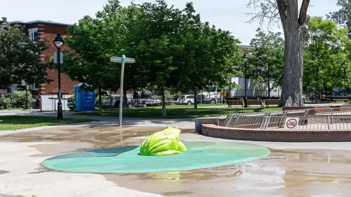 Pool at Hochelaga