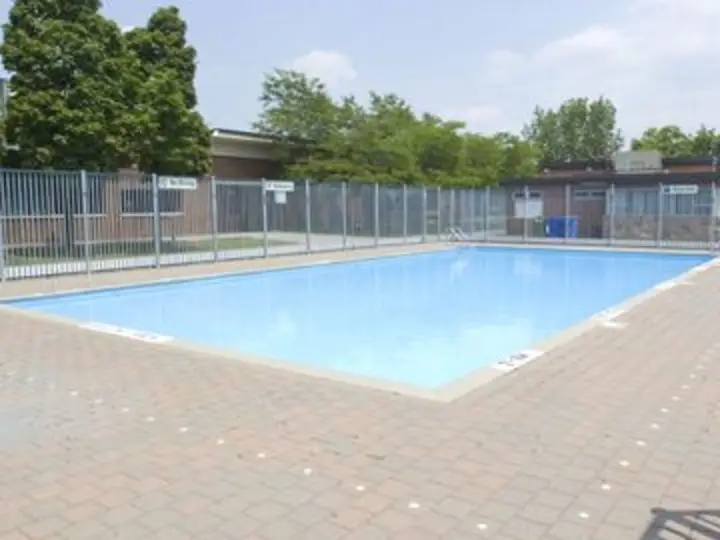 Pool at Glen Long Community Centre Outdoor Pool