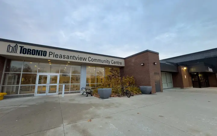 Building exterior at Pleasantview Community Centre Outdoor Pool