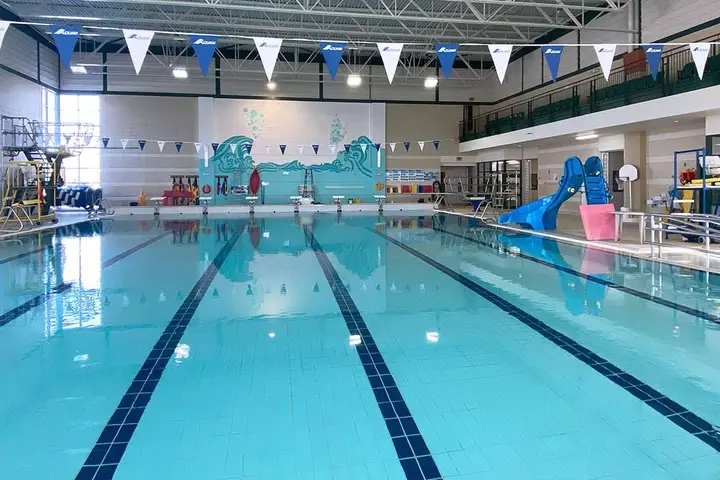 Pool at Complexe aquatique de Chambly
