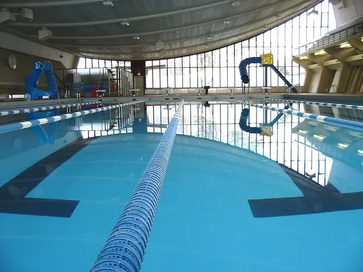 Pool at Piscine Laurier-R.-Ménard