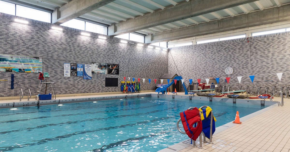 Photo : Piscine intérieure Roussin