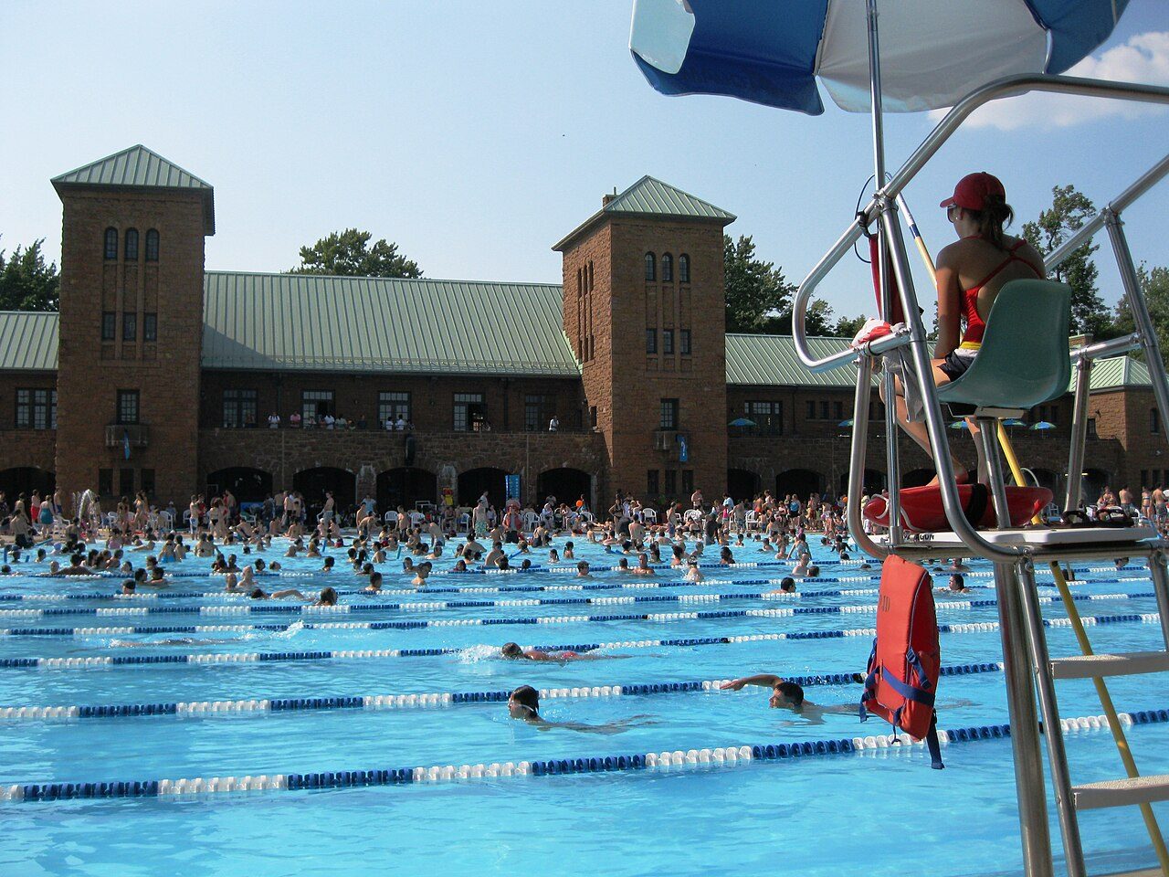 Photo : Complexe aquatique – Société du parc Jean-Drapeau