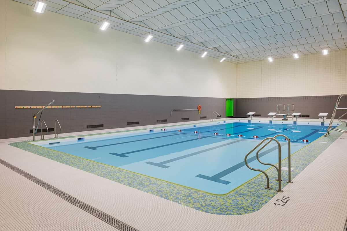 Photo : École secondaire Grande-Rivière pool