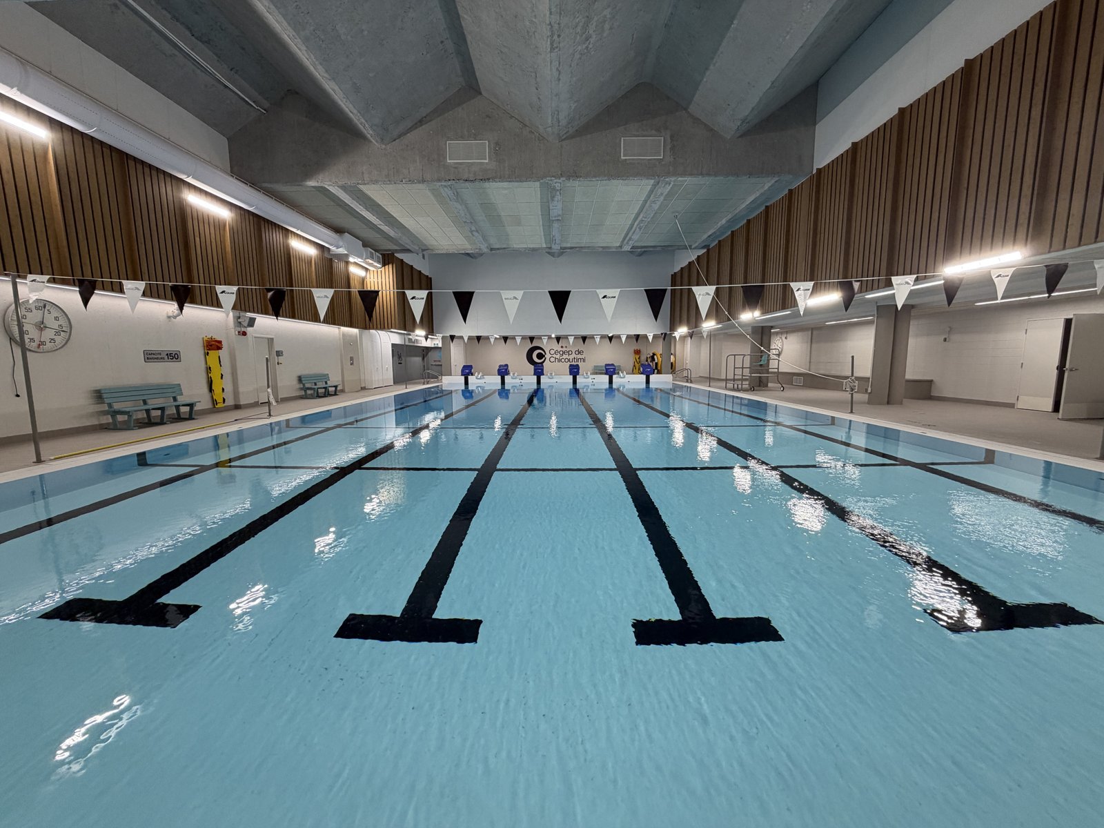 Photo : Piscine du Cégep de Chicoutimi