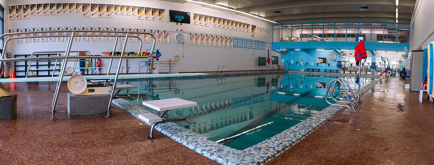 Photo : Piscine du Collège Ahuntsic